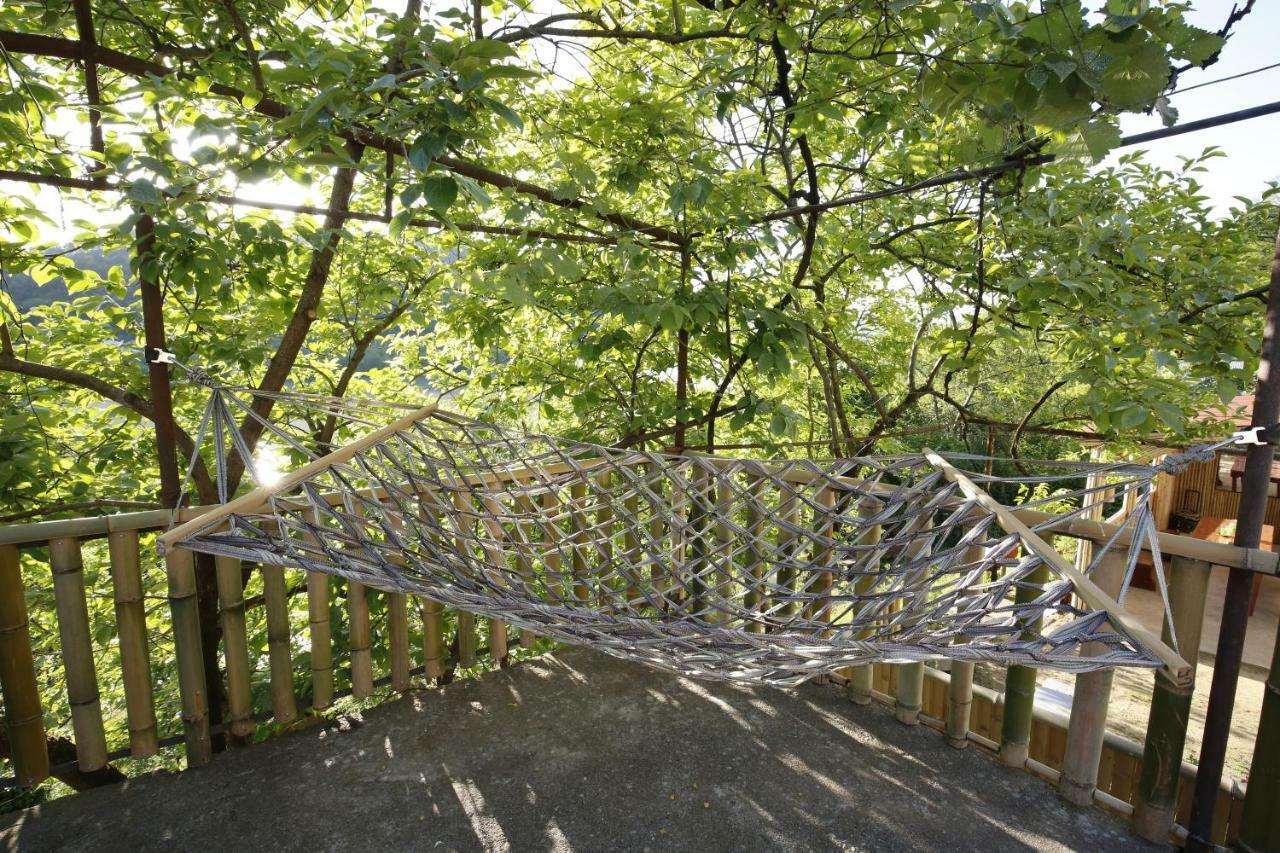 Nature House Кутаїсі Екстер'єр фото